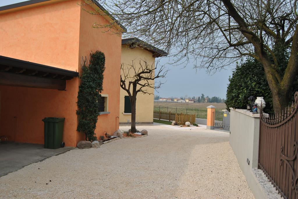 Casa Bassana Apartment Peschiera del Garda Luaran gambar