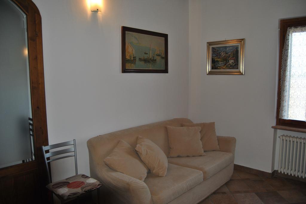 Casa Bassana Apartment Peschiera del Garda Bilik gambar